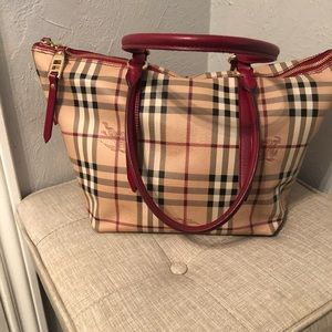 Burberry Hampton tote price firm